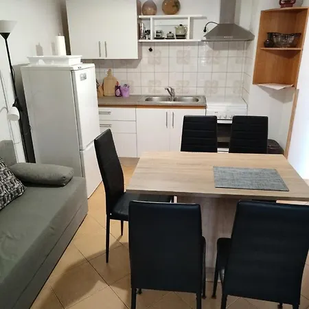 Ξενοδοχείο Suzy 3*