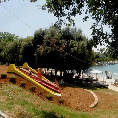 Suzy Ξενοδοχείο