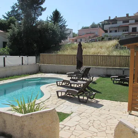 Guesthouse Suzy Pula