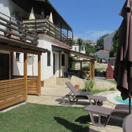 Guesthouse Suzy 3* Pula