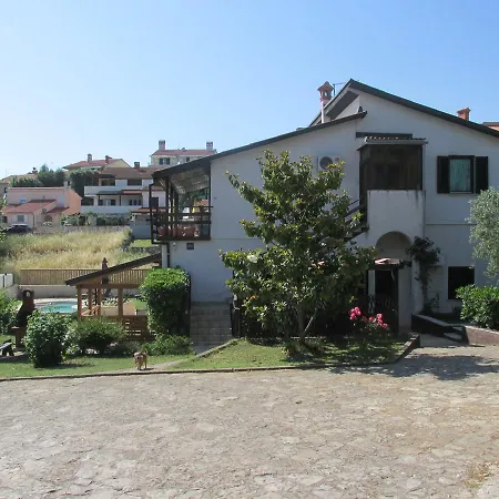 Guesthouse Suzy Pula