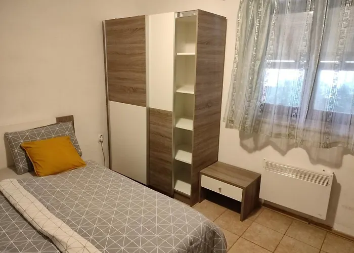 Guesthouse Suzy Hotel 3*