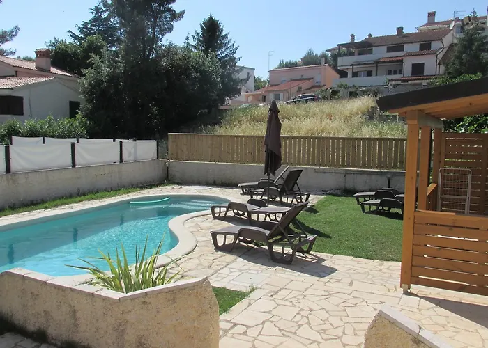 Guesthouse Suzy Pula