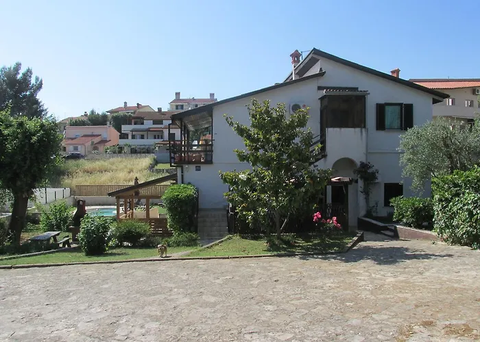 Guesthouse Suzy Pula